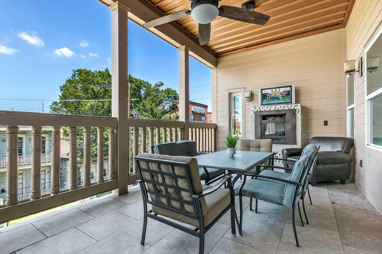 Spacious 4Br Condo On Carondelet Near All Hot Spo New Orleans Dış mekan fotoğraf